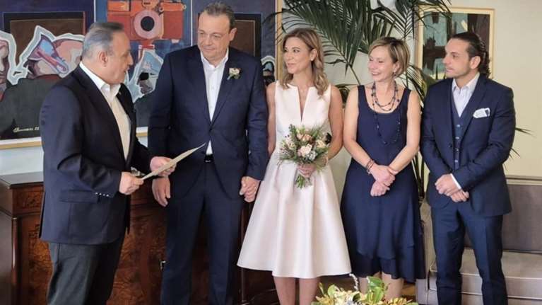 Σωκράτης Φάμελλος: Παντρεύτηκε ο πρόεδρος του ΣΥΡΙΖΑ  - Ποια είναι η χορογράφος που του έκλεψε την καρδιά [εικόνες]