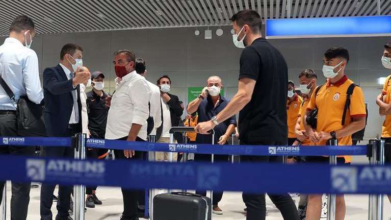 Ενταση με την αποχώρηση της Γαλατασαράι λόγω PCR - Γιατί ο Χαρδαλιάς αρνήθηκε την είσοδo της τουρκικής ομάδας στη χώρα
