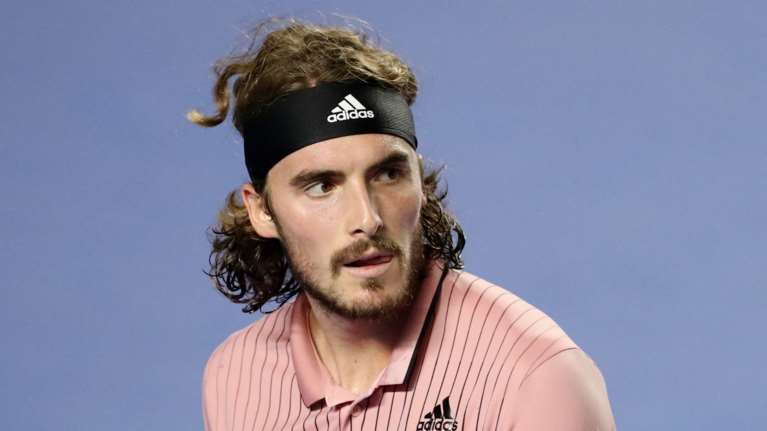 Ο Τσιτσιπάς ξαναχτυπά: &quot;Χτενίζω 20 λεπτά την ημέρα τα μαλλιά μου - Βάζω λάδι και ρίγανη&quot; [βίντεο]