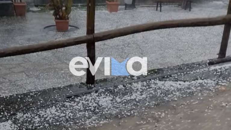 Κακοκαιρία Adel: Ισχυρές βροχές και καταιγίδες πλήττουν τη βόρεια Εύβοια – Έντονη χαλαζόπτωση στο χωριό Γαλατσάδες