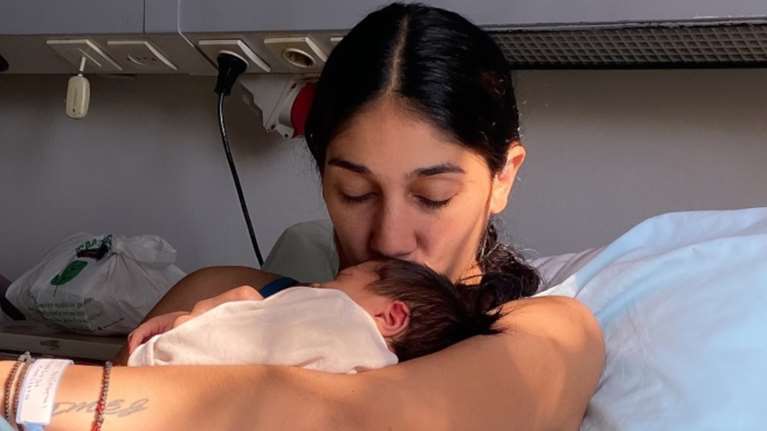 Γέννησε η Παρασκευή Κερασιώτη - Οι φωτογραφίες μέσα από το μαιευτήριο - &quot;Πόσο ευλογημένη νιώθω&quot;