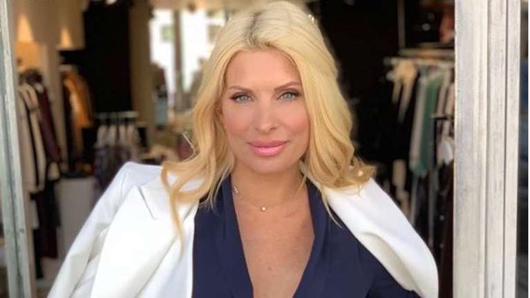 Ελένη Μενεγάκη: Οι φωτογραφίες-έκπληξη από τον Άγγελο Λάτσιο για τα γενέθλιά της - Τι της ευχήθηκε