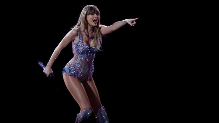 Η Τέιλορ Σουίφτ στηρίζει την Κάμαλα Χάρις - Η αιχμηρή ανάρτηση ως &quot;άτεκνη κυρία με γάτες&quot; σε 283 εκατ. followers