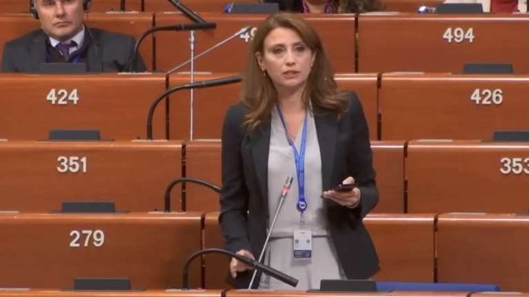 Επεισόδιο με τον Αλβανό πρωθυπουργό και τη Νίνα Κασιμάτη – Προσβλητική απάντηση &quot;στην κυρία, την Ελληνίδα&quot;