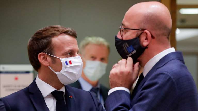 Σύνοδος Κορυφής: Πανηγυρικές δηλώσεις Μισέλ και Μακρόν - &quot;Ιστορική ημέρα, η συμφωνία αφορά πολύ περισσότερα πράγματα από τα χρήματα&quot;