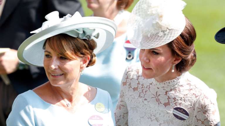 Σε γαλλικό bistrot η Κέιτ Μίντλετον με τη μητέρα και την αδερφή της - Οι εντυπώσεις που άφησαν στο μαγαζί