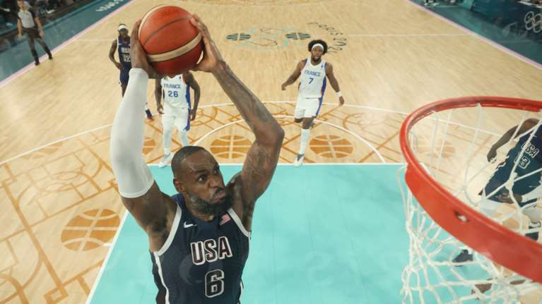 Ολυμπιακοί Αγώνες 2024: Ούτε οι Γάλλοι μπόρεσαν να νικήσουν - Χρυσό μετάλλιο οι ΗΠΑ στο μπάσκετ με 98-87