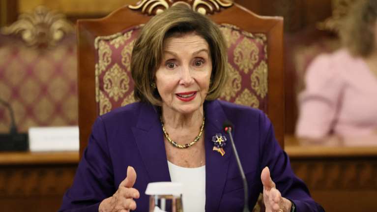ΗΠΑ: Η Νάνσι Πελόσι δεν σκοπεύει να αποχωρήσει άμεσα από το Κογκρέσο