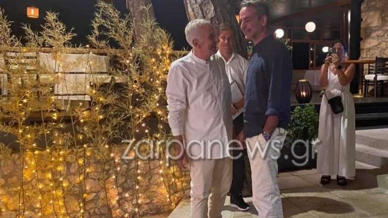 Χανιά: Σε γενέθλια συνεργάτη του ο Κυριάκος Μητσοτάκης - Στην παρέα του και ο Κωνσταντίνος Αργυρός