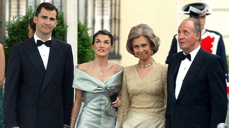 Το &quot;μίσος&quot; Σοφίας και Λετίσιας: H βασιλική σύγκρουση χρόνων για τις εγγονές και η κίνηση καλής θέλησης