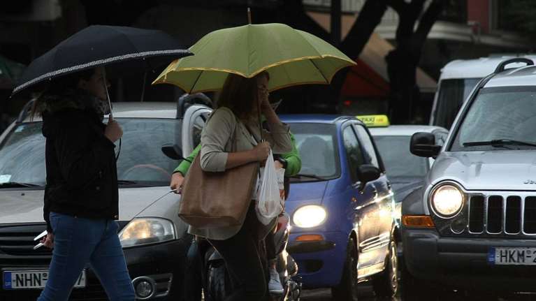 Καιρός: Ξεκινάει η επέλαση της κακοκαιρίας "Π" με έντονες βροχές και καταιγίδες - Πού και πότε θα χτυπήσει