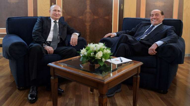 Μπερλουσκόνι στηρίζει Πούτιν: Ήθελε να φτάσει στο Κίεβο σε μια βδομάδα, να αντικαταστήσει τον Ζελένσκι και να γυρίσει πίσω