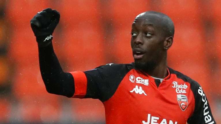 Γαλλία: Σοκαριστική επίθεση με βιτριόλι σε ποδοσφαιριστή- Γυναίκα ήθελε να απαγάγει το νεογέννητο παιδί του