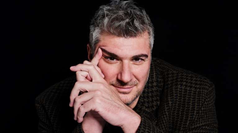 Νίκος Μωραΐτης: &quot;Μαρία Καρυστιανού και Μάγδα Φύσσα κράτησαν όρθια την αξιοπρέπεια αυτής της χώρας&quot;