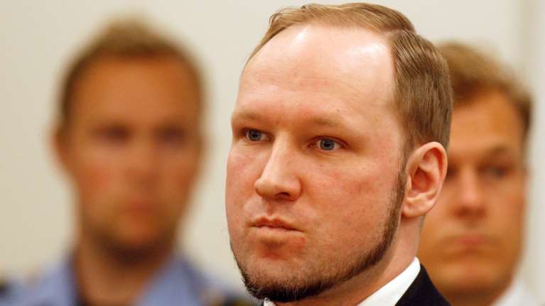 Νορβηγία: Αίτημα αποφυλάκισης του ακροδεξιού Μπρέιβικ - Ο μακελάρης στο νησάκι Ούτεγια