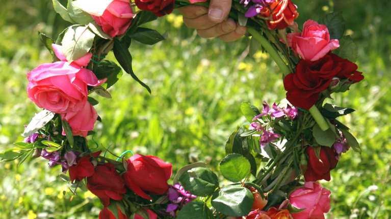 Επίσημο: Η αργία της Πρωτομαγιάς μετατίθεται την Τρίτη του Πάσχα, 4 Μαΐου