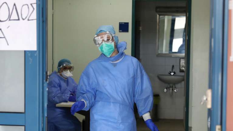 Κορονοϊός: 63 οι νεκροί στη χώρα - Δέκα θάνατοι το τελευταίο 24ωρο