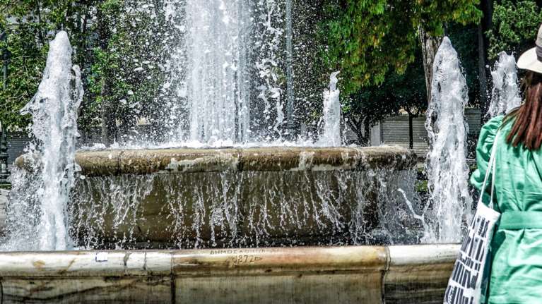 Καύσωνας Κλέων: Καμίνι από σήμερα η χώρα - Πού θα φτάσει τους 40 βαθμούς η θερμοκρασία - Συναγερμός στις αρχές