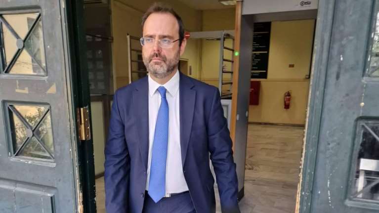 O Μαραβέγιας μηνύει τον Πολάκη για συκοφαντική δυσφήμηση: &quot;Κακώς τον είπα χρήσιμο ηλίθιο...&quot;