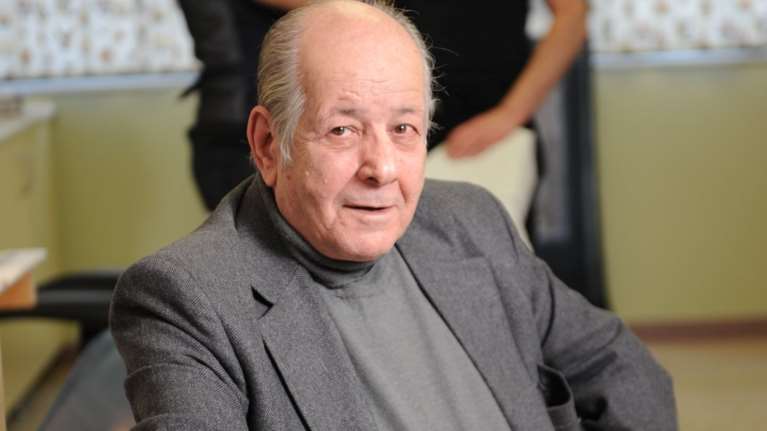 Τζίμης: Πέθανε ο πρώτος Έλληνας &quot;τατουατζής&quot;- Το θρυλικό στούντιο στην Πλάκα