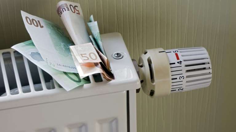 Επίδομα θέρμανσης: Τι πρέπει να προσέξουν διαχειριστές και ένοικοι πολυκατοικιών	- Οδηγός 24 ερωταπαντήσεων της ΑΑΔΕ