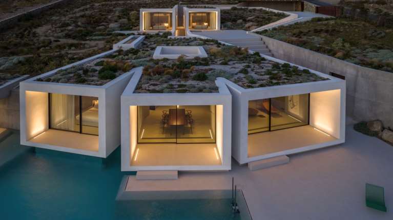 Μια Μυκονιάτικη κατοικία που παραπέμπει στη γλυπτική