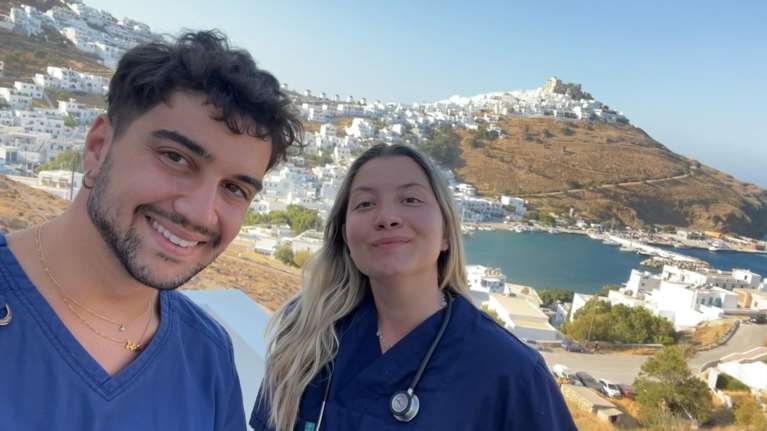 &quot;Απόβαση&quot; φοιτητών ιατρικής και φέτος στα νησιά - Προσφέρουν εθελοντικά τις υπηρεσίες τους [εικόνες - βίντεο]