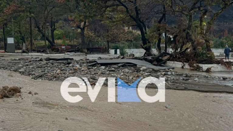 Δραματική η κατάσταση στη Βόρεια Εύβοια: Καταστροφές και πλημμύρες - Χάθηκαν παραλίες σε Αγία Άννα και Αχλάδι [Εικόνες - Βίντεο]