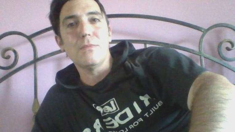 Νέα Ερυθραία: &quot;Κλαίω για τον γιο μου και για τον άνθρωπο που έφυγε&quot; - Τα πρώτα λόγια της μητέρας του 40χρονου