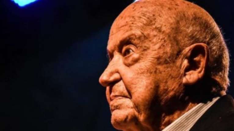 Ο Μίμης Πλέσσας κλείνει 100 χρόνια ζωής με μία μεγάλη γιορτή στο Θέατρο Παλλάς