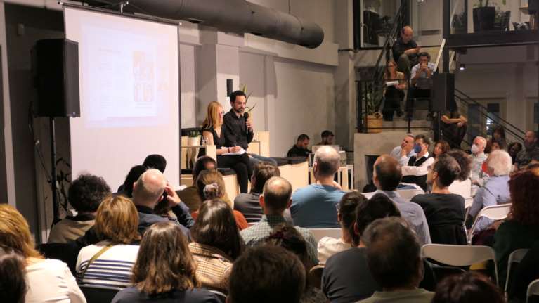 "Οι υποκλοπές υπονομεύουν τη δημοκρατία και θα το πληρώσουμε όλοι" - Η εκδήλωση του Eteron με τον κορυφαίο αναλυτή