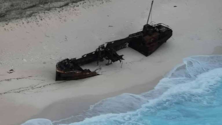 Ζάκυνθος: Άλλαξε όψη το διάσημο &quot;Ναυάγιο&quot; - Ξεκόλλησαν τμήματα του θρυλικού πλοίου μετά την κακοκαιρία