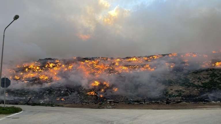 Φωτιά στη Νάξο: Πυρκαγιά στην περιοχή Εγγαρές - Πνέουν ισχυροί άνεμοι [Εικόνες - Βίντεο]
