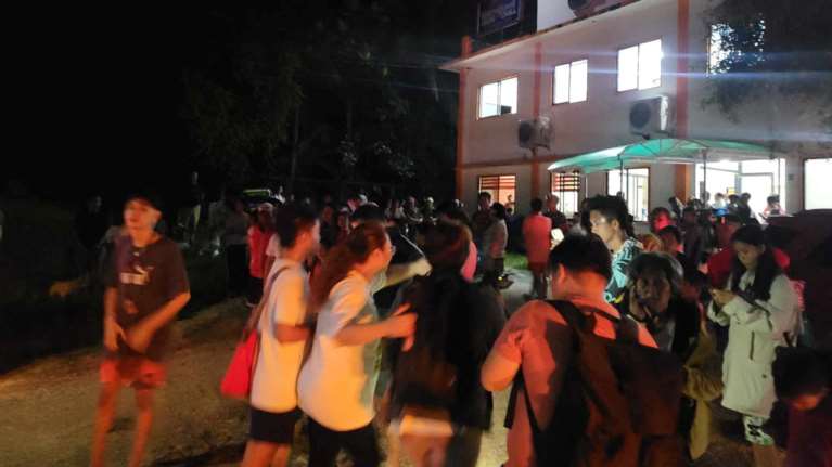 Ισχυρός σεισμός στις Φιλιππίνες: Υποχωρεί ο κίνδυνος για τσουνάμι - Νέα εκτίμηση