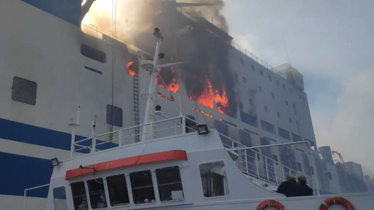 Κέρκυρα: Πόσοι είναι τελικά οι αγνοούμενοι στο πλοίο που ξέσπασε φωτιά - Αλαλούμ με τον αριθμό τους [εικόνες]