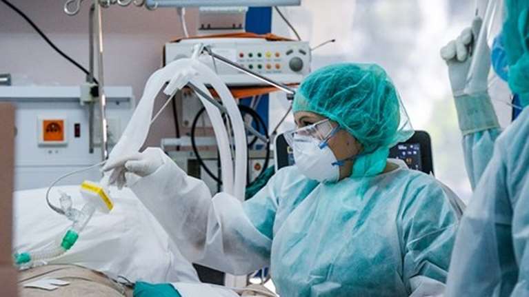 Κορονοϊός: Φόβοι για τρίτο, τέταρτο ή και πέμπτο κύμα - Οι εκτιμήσεις των ειδικών