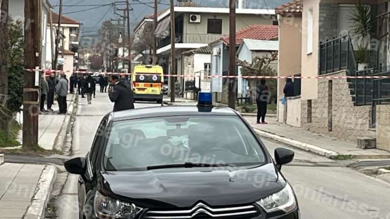 Διπλή δολοφονία στη Λάρισα: Οχυρωμένος με χειροβομβίδα ο 60χρονος - Ασθενοφόρα προσπάθησαν να πλησιάσουν για τους νεκρούς