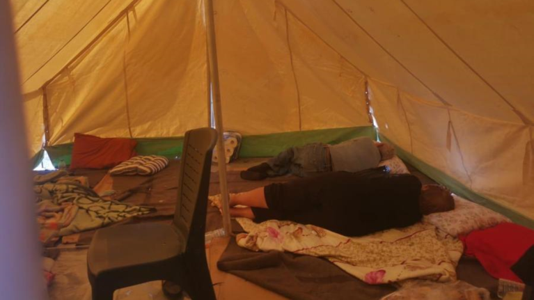 Σεισμός στην Κρήτη: Οι σκηνές είναι άδειες και χωρίς ράντζα- Κοιμούνται σε νάιλον, καταγγέλλει ο Νίκος Παππάς