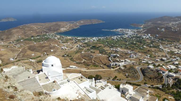 Πυρκαγιά σε χαμηλή βλάστηση στη Σέριφο - Σε ύφεση και χωρίς ενεργές εστίες η φωτιά
