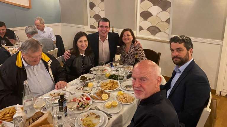 Η συνάντηση Παπανδρέου - Βενιζέλου στα Χανιά που προκάλεσε αίσθηση - Τι συζήτησαν στο ίδιο τραπέζι