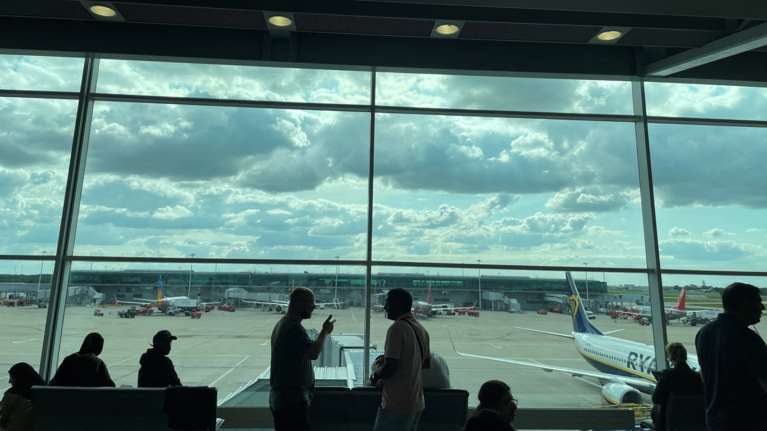 Έκλεισαν τα αεροδρόμια των Βρυξελλών και της Λιέγης εξαιτίας της εμφάνισης ενός drone