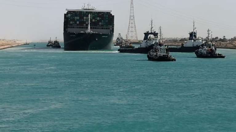 Διώρυγα του Σουέζ: Τέλος στο θρίλερ με το Ever Given - Από τις 20:00 επανέρχεται η κυκλοφορία των πλοίων [εικόνες-βίντεο]