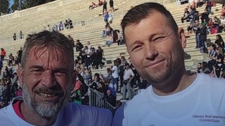 Μήνυμα ζωής στον Μαραθώνιο της Αθήνας: Δότης και λήπτης μυελού των οστών συναντήθηκαν πρώτη φορά και τερμάτισαν μαζί