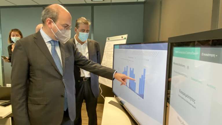 ΕΦΚΑ - Παράνομη και καταχρηστική η απεργία: &quot;Πρέπει να επιστρέψουν στη δουλειά τους&quot; λέει ο Χατζηδάκης