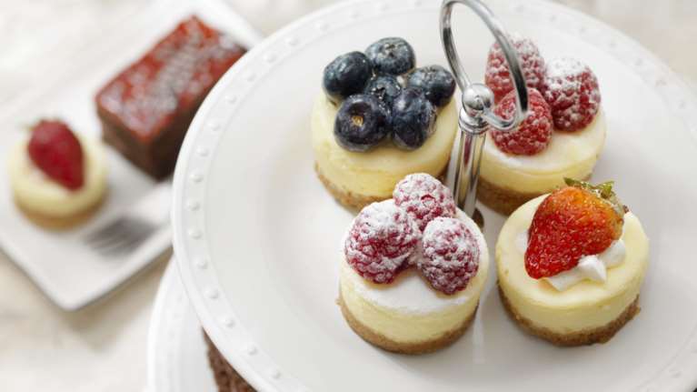 Εορτολόγιο: Ποια ονόματα γιορτάζουν σήμερα, Πέμπτη 10 Νοεμβρίου