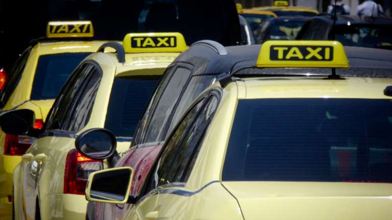 Στάση εργασίας των ταξί σήμερα - Ποιες ώρες δεν θα κυκλοφορούν