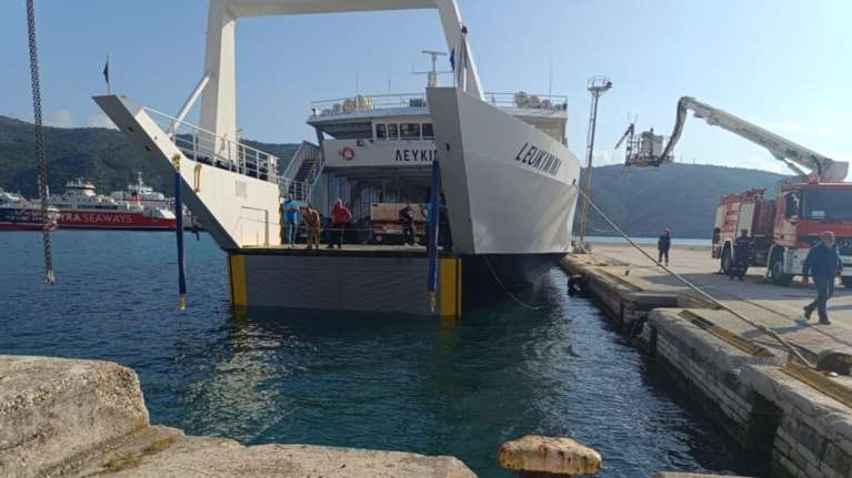 Ηγουμενίτσα: Βλάβη στο πλοίο &quot;Λευκίμμη&quot; – Με τη συνδρομή της Πυροσβεστικής η αποβίβαση των 26 επιβατών