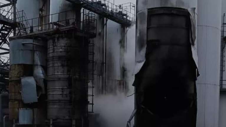 Η Ρωσία επιτέθηκε σε ουκρανικά λιμάνια στη Μαύρη Θάλασσα - Ζημιές σε εμπορικό πλοίο