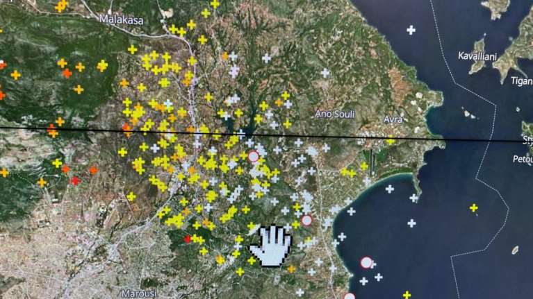 Κακοκαιρία: Ξέσπασαν φωτιές από κεραυνούς σε Διόνυσο, Μαραθώνα και Χαλάνδρι - Δείτε την κεραυνική δραστηριότητα