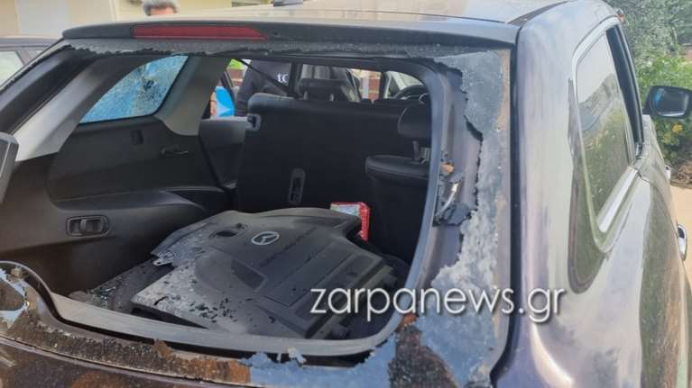 Παραλίγο τραγωδία στα Χανιά: Κλείδωσαν μωρό σε αυτοκίνητο και πήγαν βόλτα στο Ενετικό Λιμάνι – Το έσωσαν αστυνομικοί